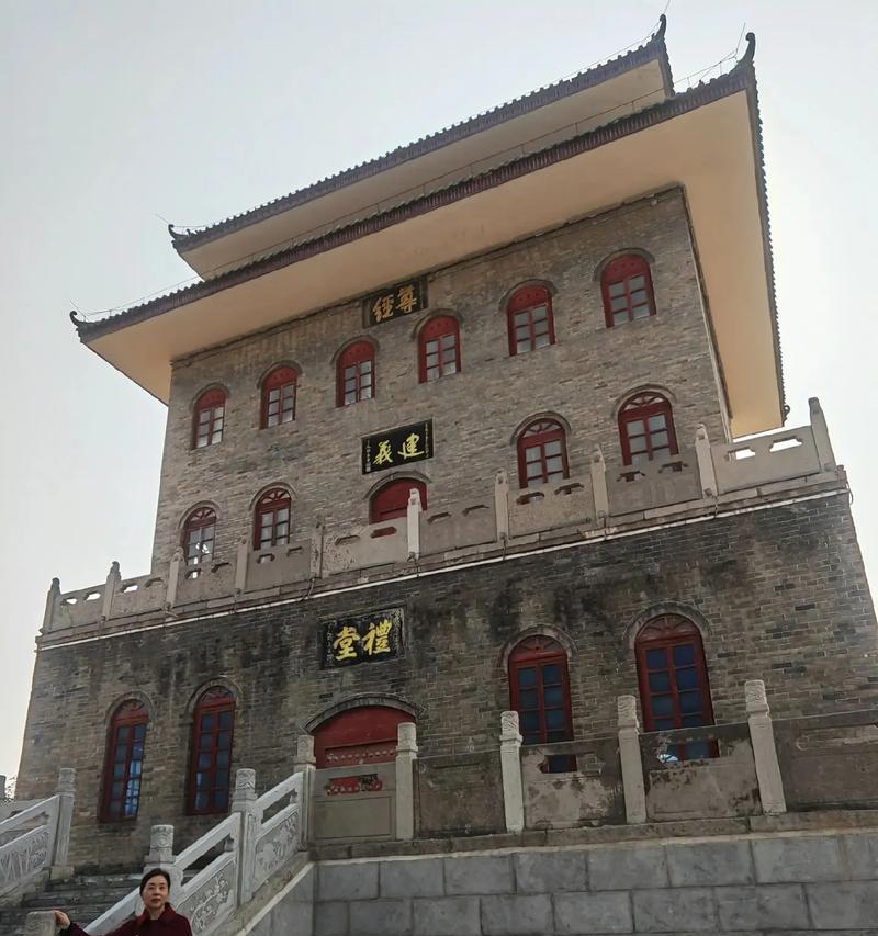 挥别校园，启航人生（离别的感伤，新生的希望）
