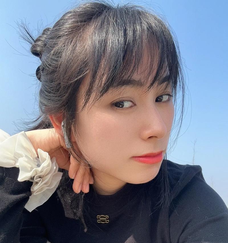 温馨春节的故事（小镇上的团圆年味）
