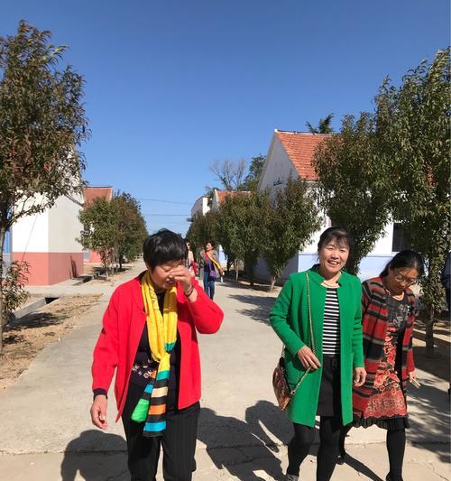 纯真时光下的友谊（一段难忘的小学生活）