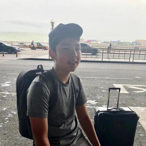 憨爸爸的爱与坚持（他用憨笑面对生活）