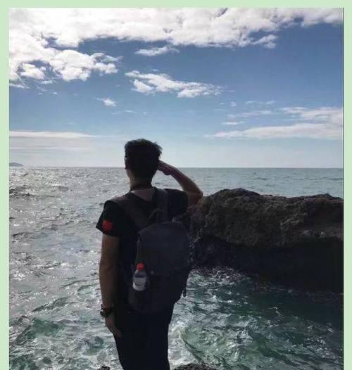 英姿动人，勇往直前（以青春之名，描绘永不磨灭的英姿）