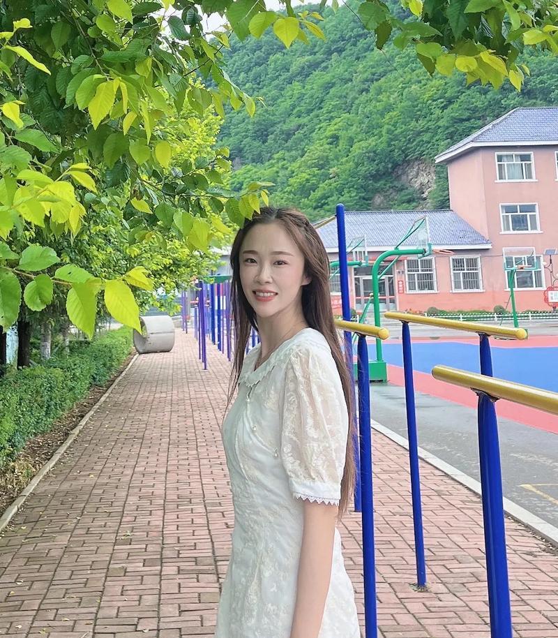 走进我的青春（一段寻找自我的成长之旅）