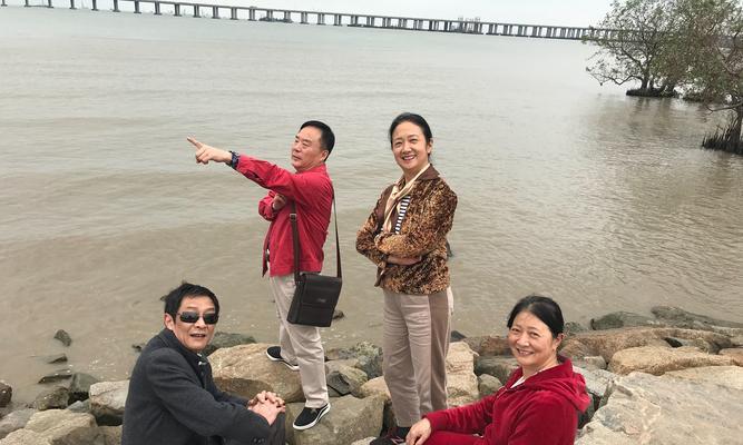 亲情的力量，像钢铁般坚不可摧（亲情的力量，像钢铁般坚不可摧）